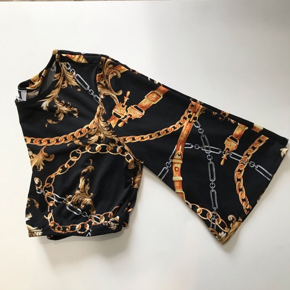 3/$25 90’s Vintage Crop Top - Picture 7 of 9